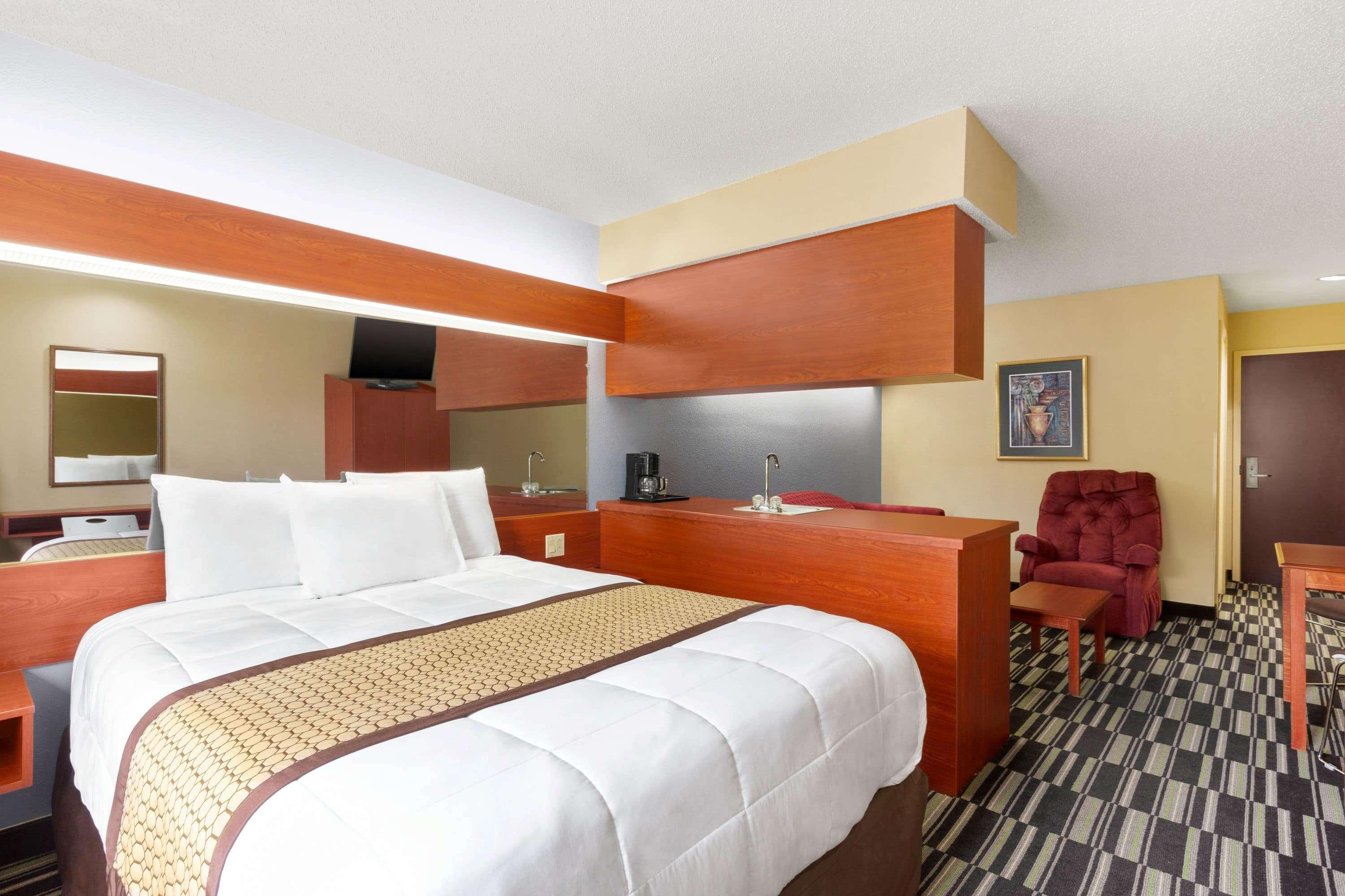 Microtel Inn & Suites By Wyndham Thomasville Esterno foto