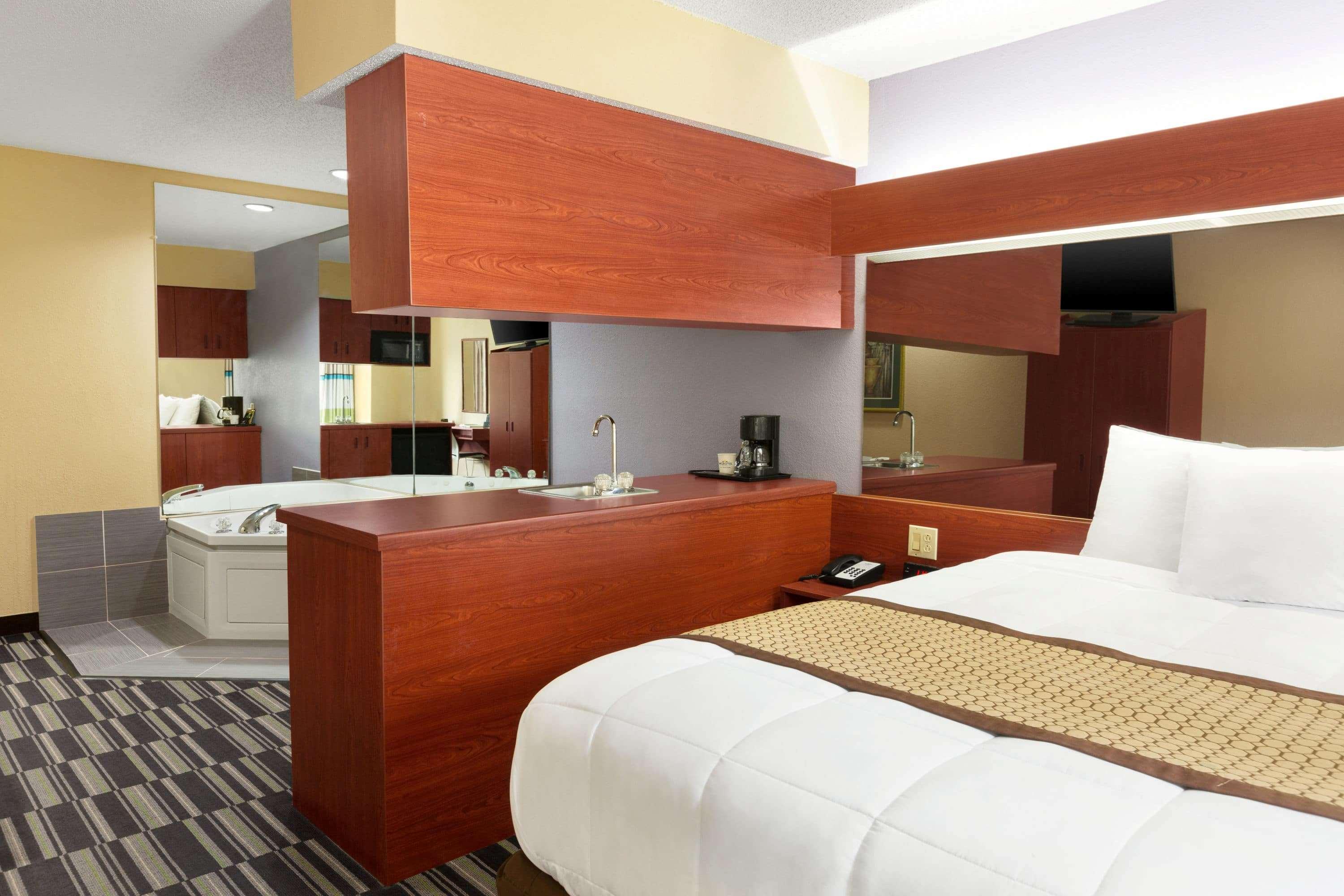 Microtel Inn & Suites By Wyndham Thomasville Esterno foto