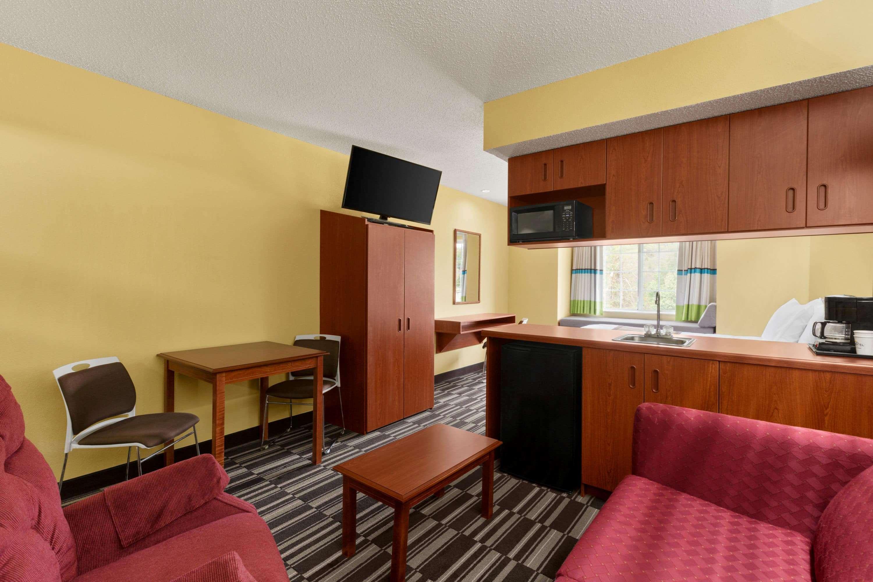 Microtel Inn & Suites By Wyndham Thomasville Esterno foto