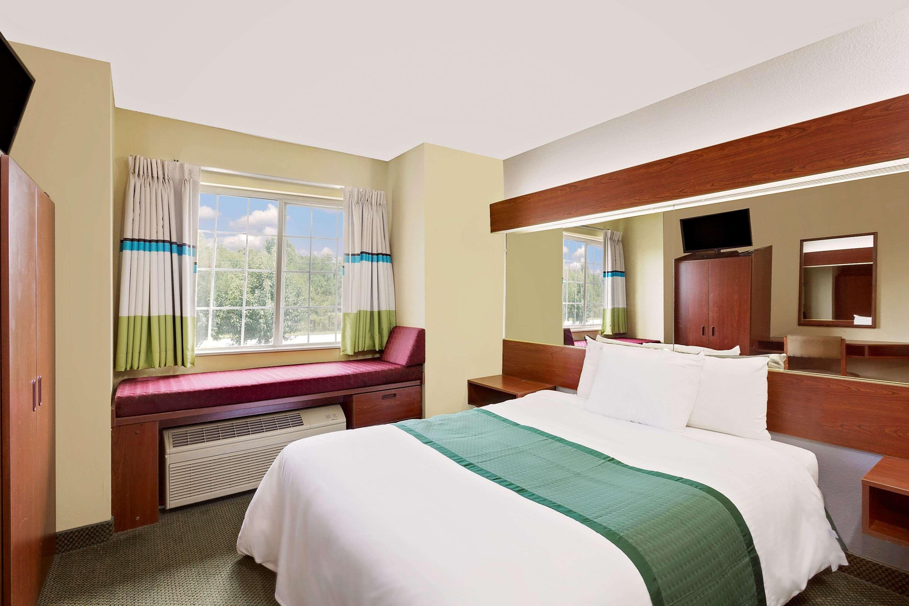 Microtel Inn & Suites By Wyndham Thomasville Esterno foto