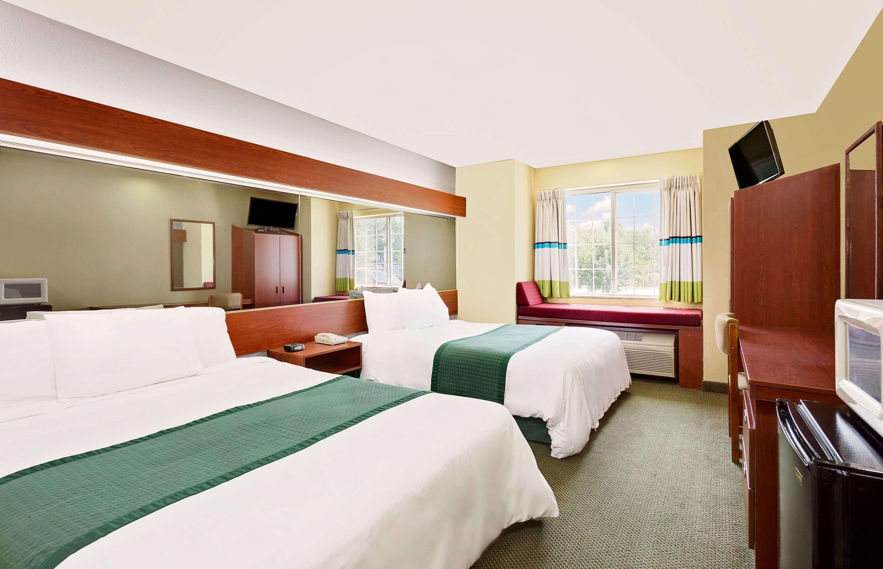Microtel Inn & Suites By Wyndham Thomasville Esterno foto