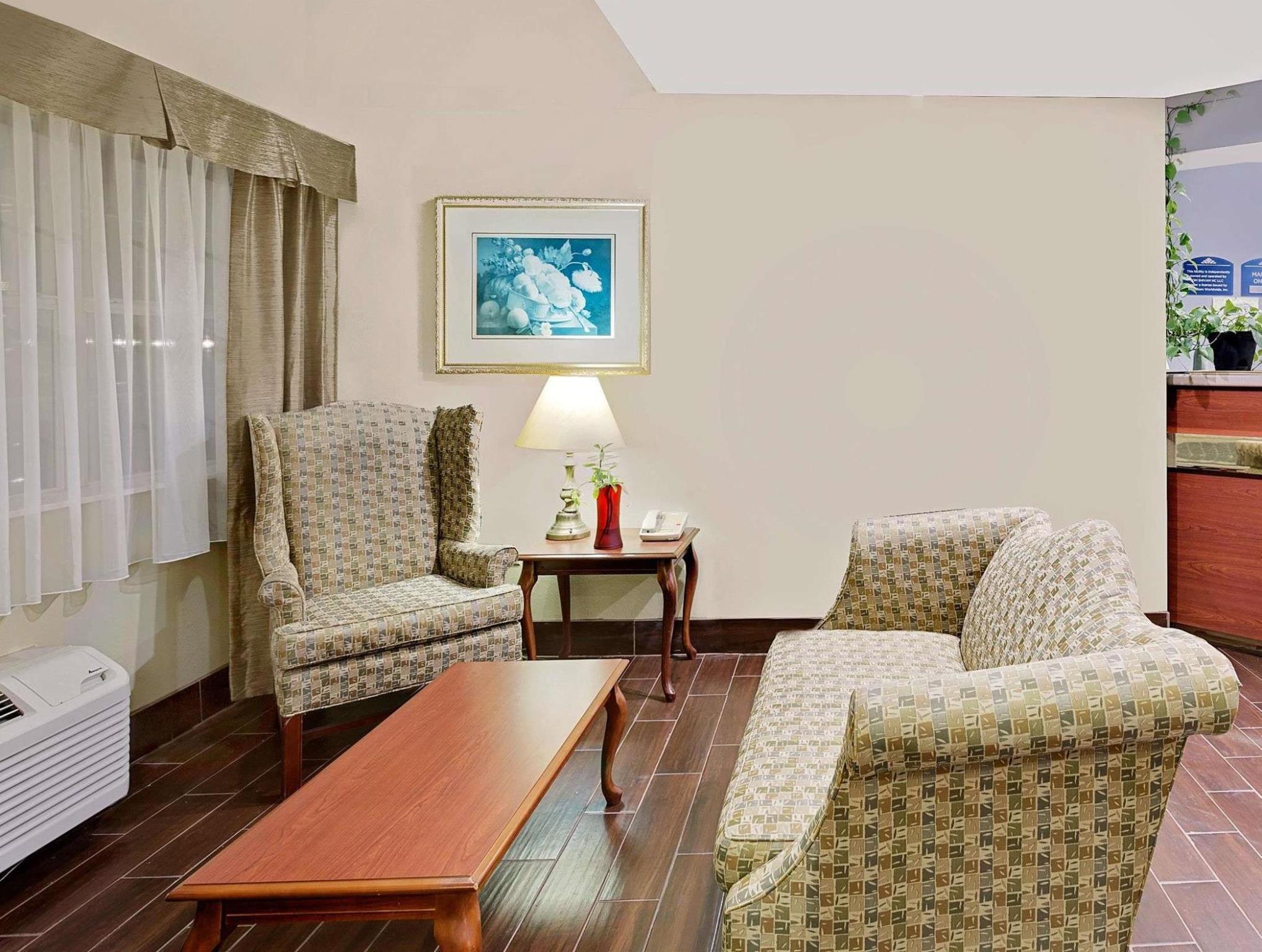 Microtel Inn & Suites By Wyndham Thomasville Esterno foto