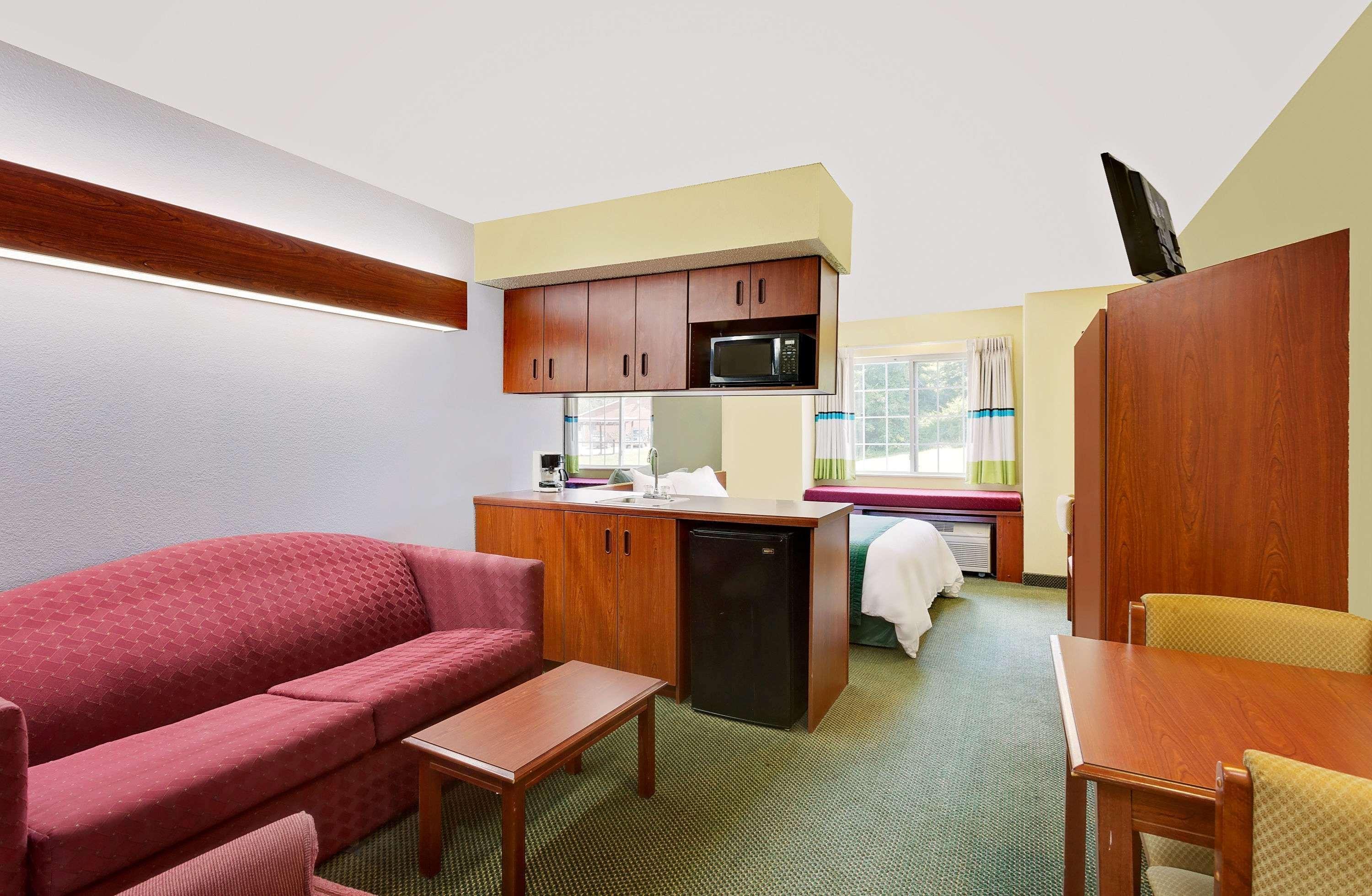 Microtel Inn & Suites By Wyndham Thomasville Esterno foto